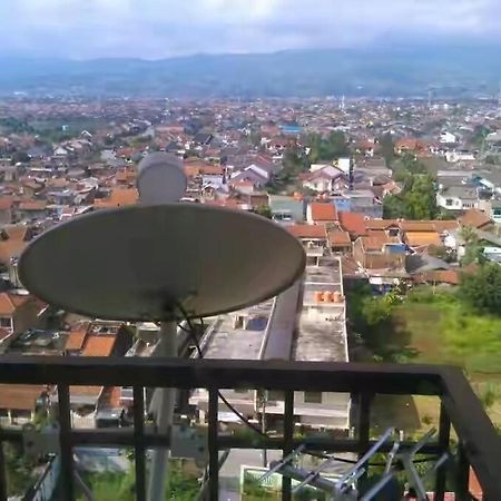 Apartment The Suites Metro By Yudis Bandung Room photo